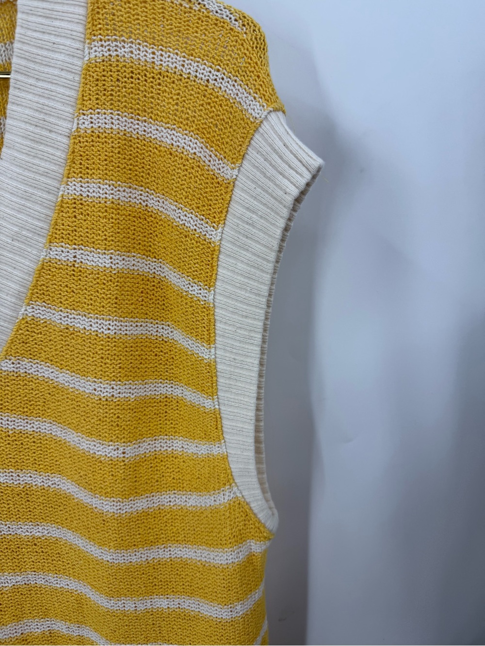 Zara Yellow and Cream Striped oversized, relaxed, fit V-Neck Sweater Vest S - Picture 4 of 10